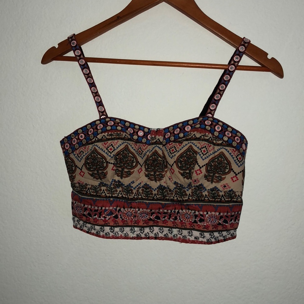 Crop top